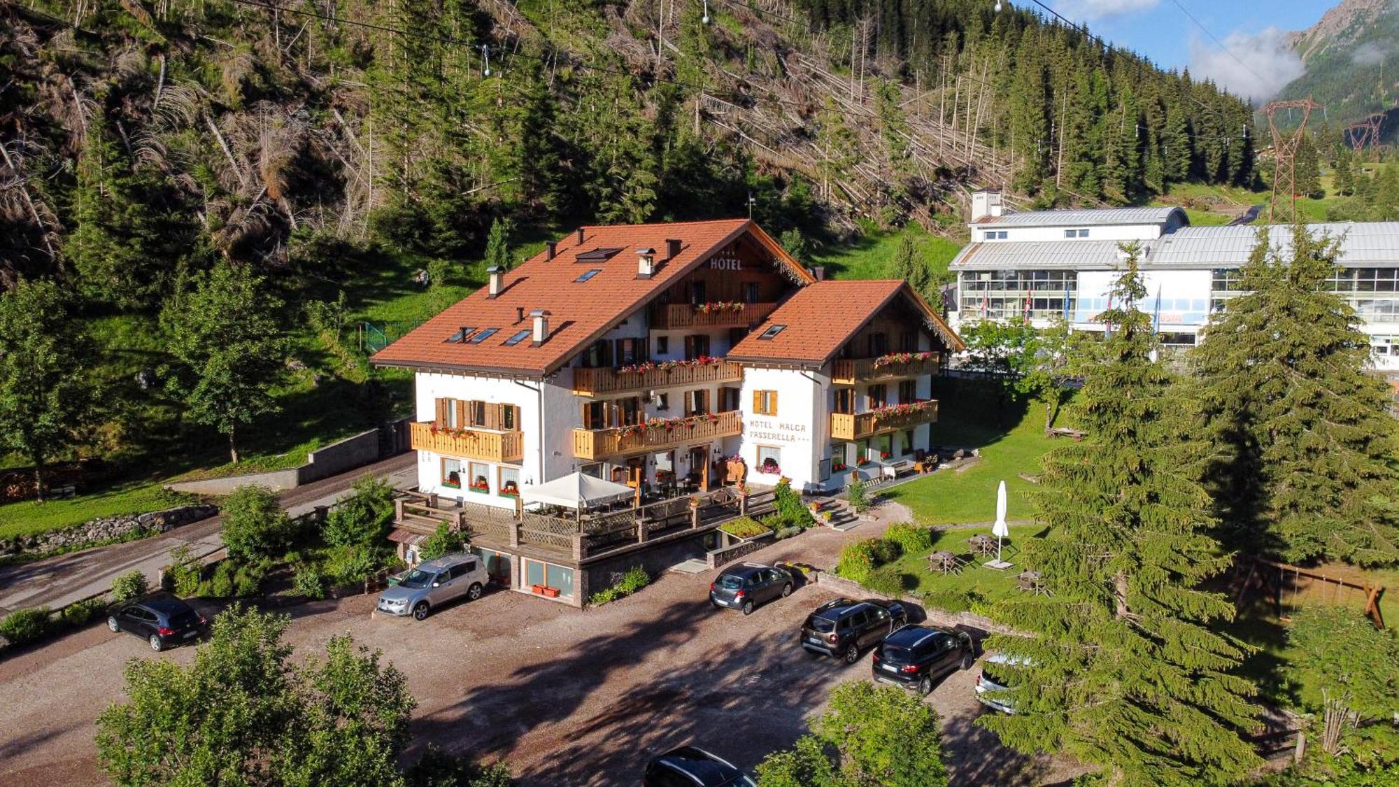Hotel Malga Passerella モエナ エクステリア 写真