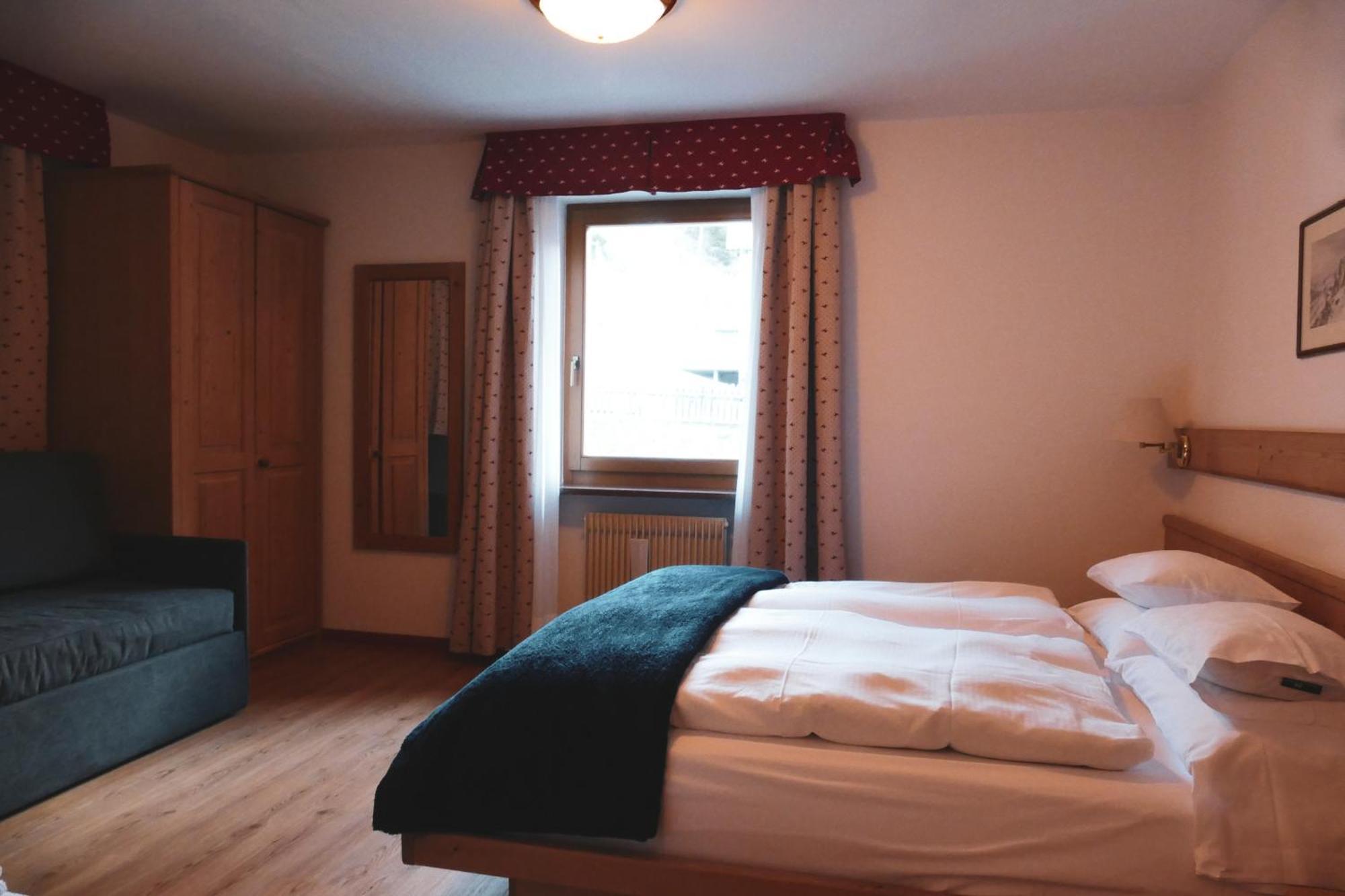 Hotel Malga Passerella モエナ エクステリア 写真